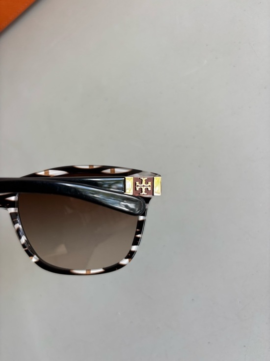 Tory Burch Orange Saffiano Wallet with tribal gradient brown Sunglasses main image 10
